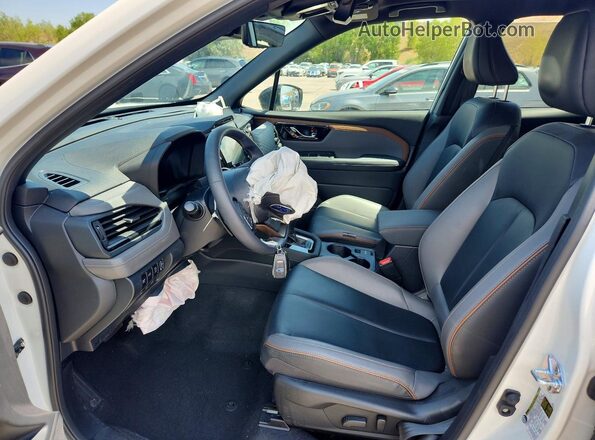 JF2SLSJD5SH417763 2025 SUBARU FORESTER White Front interior view