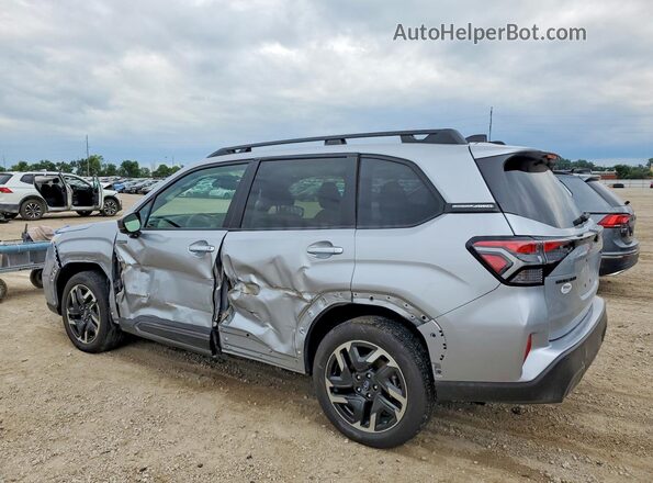 JF2SLSRD1SH436010 2025 SUBARU FORESTER Silver Trasero izquierdo