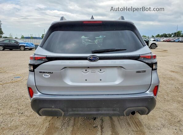 JF2SLSRD1SH436010 2025 SUBARU FORESTER Silver Vista trasera