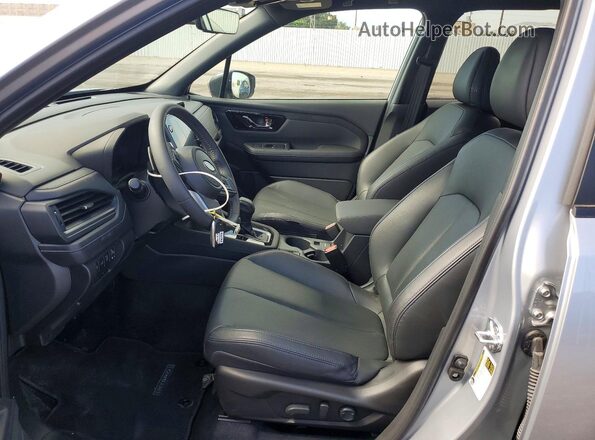 JF2SLSRD1SH443362 2025 SUBARU FORESTER Silver Vista interior delantera