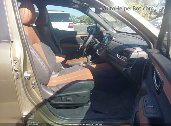 JF2SLSTD1SH411486 2025 SUBARU FORESTER Зеленый Вид салона спереди