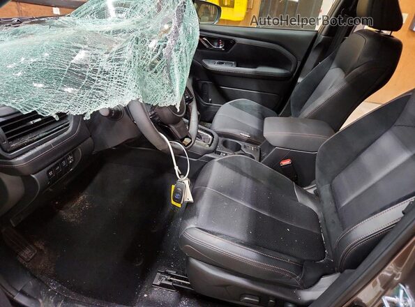 JF2SLSTD3SH427804 2025 SUBARU FORESTER Коричневый Вид салона спереди