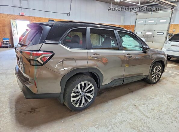 JF2SLSTD3SH427804 2025 SUBARU FORESTER Коричневый Задняя правая четверть