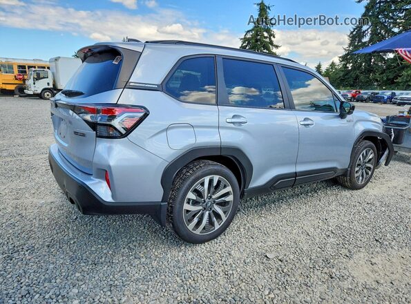 JF2SLSTD5SH405089 2025 SUBARU FORESTER Серебряный Задняя правая четверть