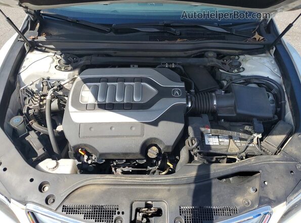 JH4KC1F58GC000781 2016 ACURA RLX White Rear interior view