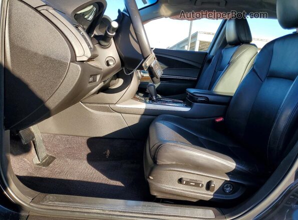JH4KC1F58HC000250 2017 ACURA RLX Gray Front interior view
