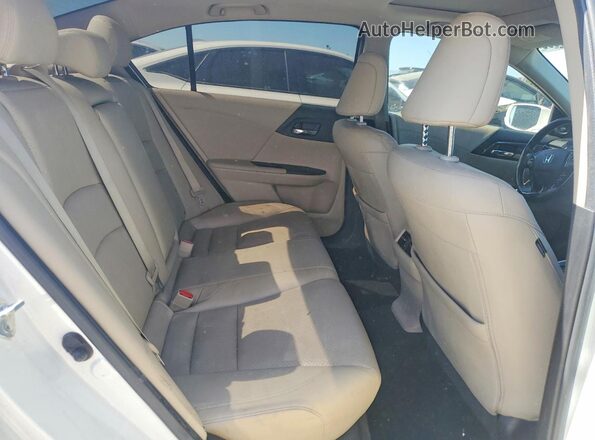 JHMCR6F72HC009043 2017 HONDA ACCORD White Հետևի նստատեղերի տեսք
