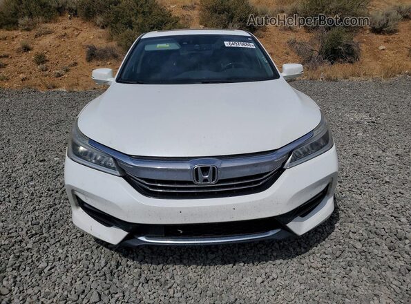 JHMCR6F74HC007892 2017 HONDA ACCORD Белый Вид спереди