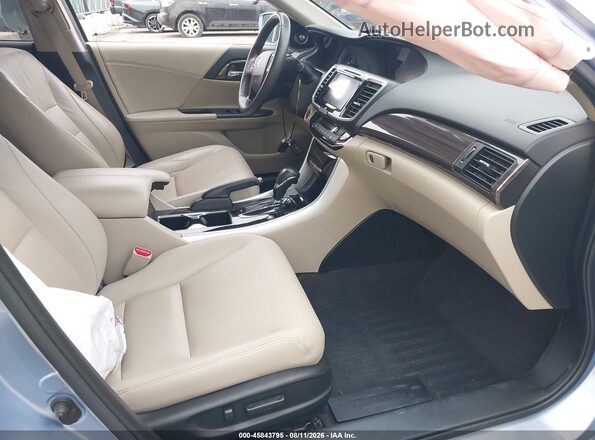 JHMCR6F74HC008136 2017 HONDA ACCORD Бирюзовый Вид салона спереди