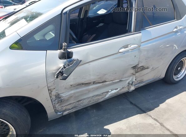 JHMGK5H56HS008396 2017 HONDA FIT Серебряный Вид спереди
