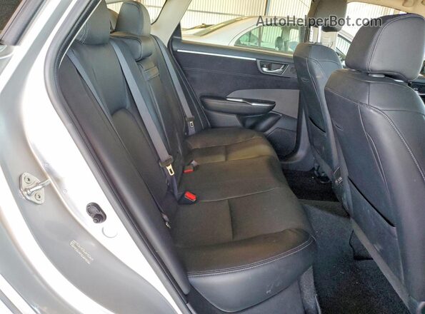 JHMZC5F33JC015166 2018 HONDA CLARITY Silver Vista de los asientos traseros