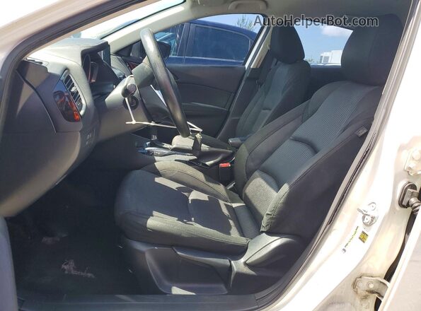 JM1BM1U73G1296064 2016 MAZDA 3 White Front interior view