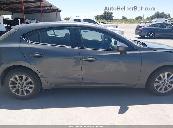 JM1BN1K77H1143429 2017 MAZDA 3 Gray Vista interior trasera