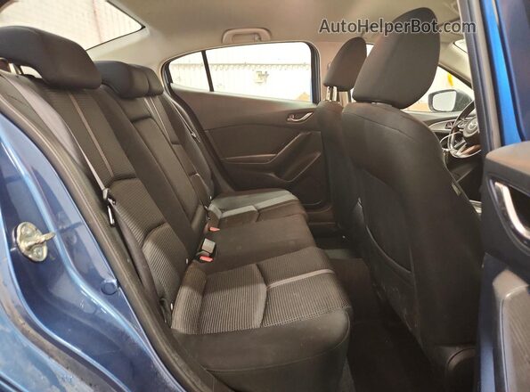 JM1BN1V78J1161908 2018 MAZDA 3 Синий Вид задних сидений