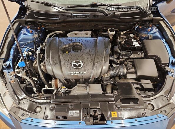 JM1BN1V78J1161908 2018 MAZDA 3 Синий Вид задней части салона