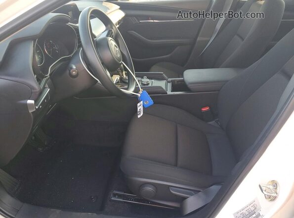 JM1BPAAL0T1860952 2026 MAZDA 3 White Вид салону спереду
