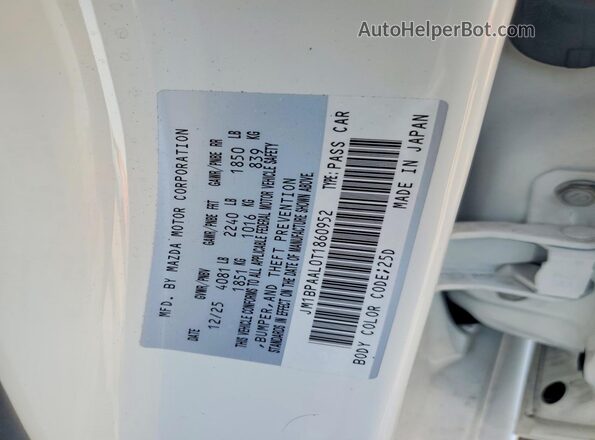 JM1BPAAL0T1860952 2026 MAZDA 3 White Вид підкапотного простору