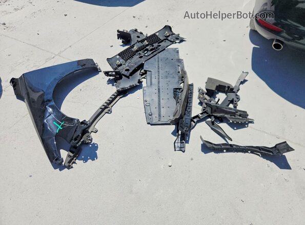 JM1BPABL5M1318956 2021 MAZDA 3 Black Vista del compartimento del motor