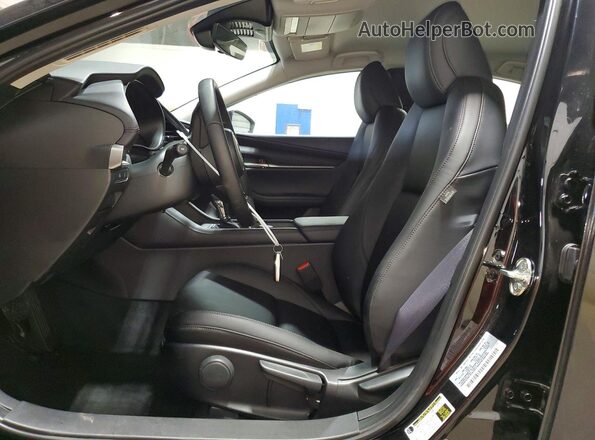 JM1BPABL8T1886312 2026 MAZDA 3 Черный Вид салона спереди