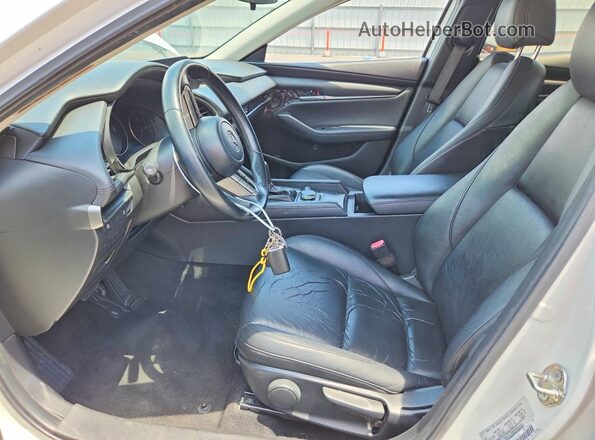JM1BPACL0L1165464 2020 MAZDA 3 Белый Вид салона спереди