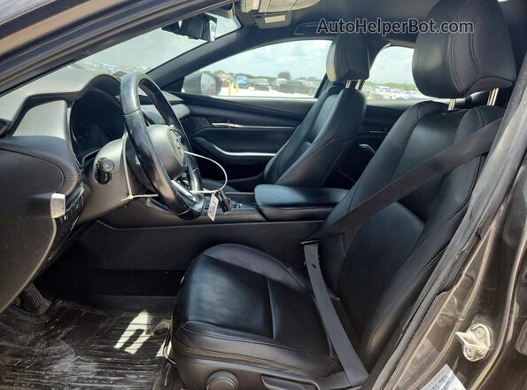 JM1BPAJM9K1138497 2019 MAZDA 3 Серый Вид салона спереди