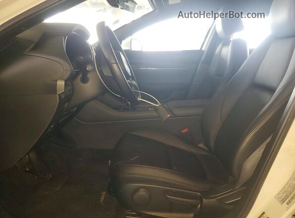 JM1BPAKL6M1403403 2021 MAZDA 3 White Front interior view