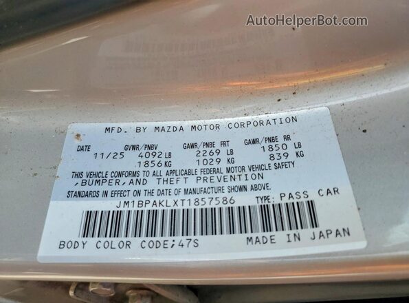 JM1BPAKLXT1857586 2026 MAZDA 3 Gray Vista del compartimento del motor
