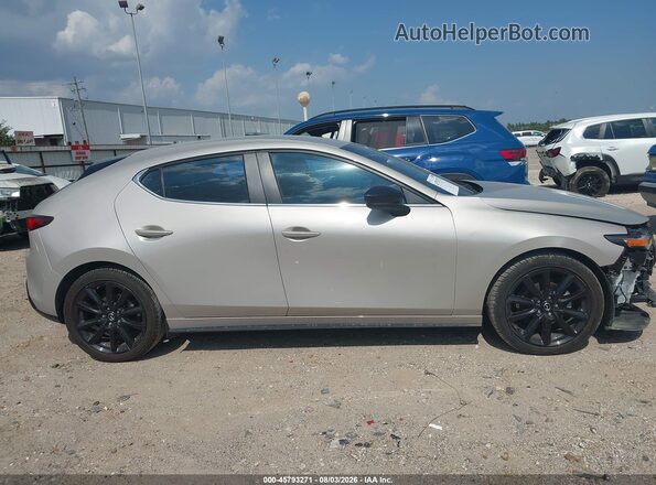 JM1BPAKM3S1753710 2025 MAZDA 3 Серебряный Панорамный вид салона 360°
