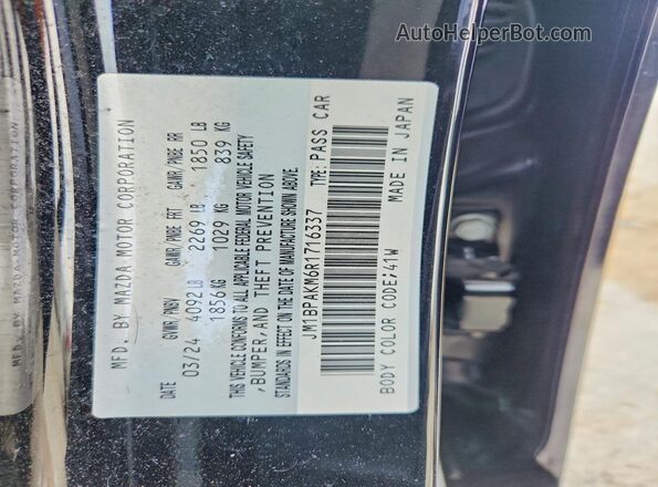 JM1BPAKM6R1716337 2024 MAZDA 3 Black VIN კოდის სტიკერის ხედი