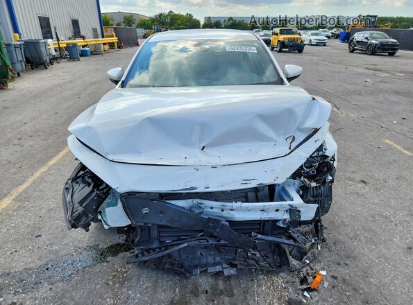 JM1BPAMM3K1140158 2019 MAZDA 3 White Դիմացի տեսք