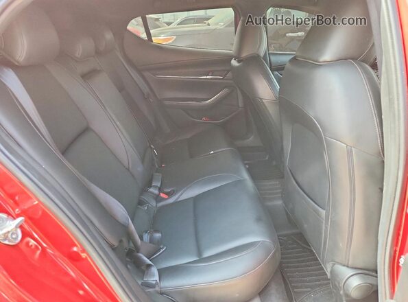 JM1BPAMM5K1142106 2019 MAZDA 3 Red Հետևի նստատեղերի տեսք
