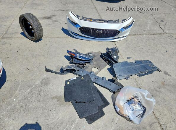 JM1BPBAY0M1323842 2021 MAZDA 3 White ძრავის განყოფილების ხედი