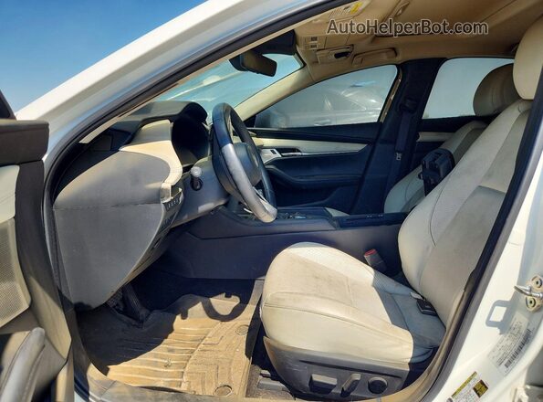 JM1BPBEY5M1316668 2021 MAZDA 3 White Front interior view
