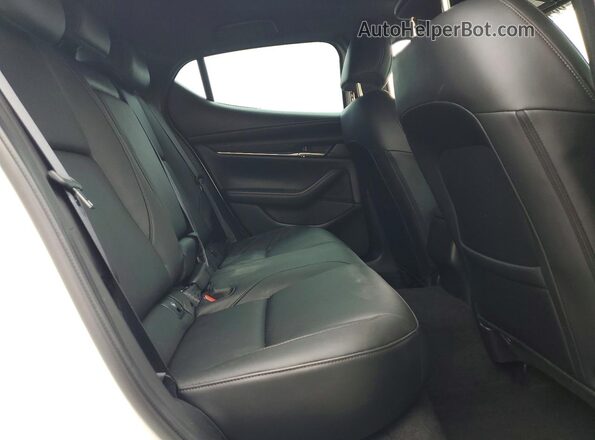 JM1BPBJY3P1620737 2023 MAZDA 3 White Հետևի նստատեղերի տեսք