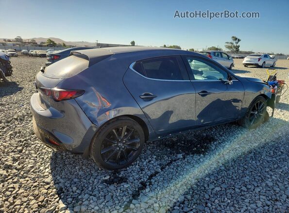 JM1BPBLM2S1777646 2025 MAZDA 3 Серый Задняя правая четверть