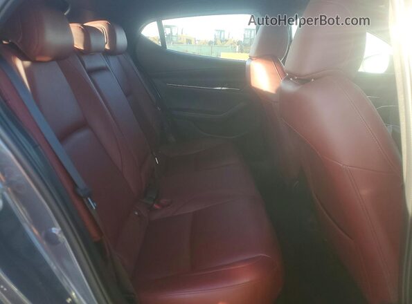 JM1BPBLMXR1709413 2024 MAZDA 3 Gray Widok tylnych siedzeń