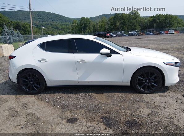 JM1BPBML8N1515026 2022 MAZDA 3 White უკანა სალონის ხედი