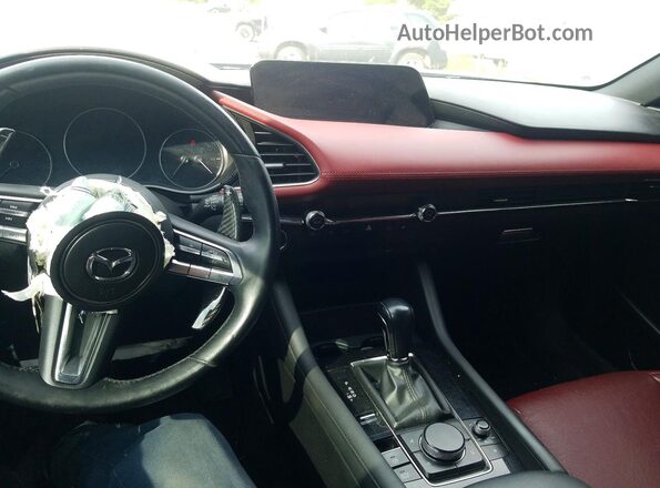 JM1BPBMM8L1173325 2020 MAZDA 3 Black Առջևի վահանակի տեսք