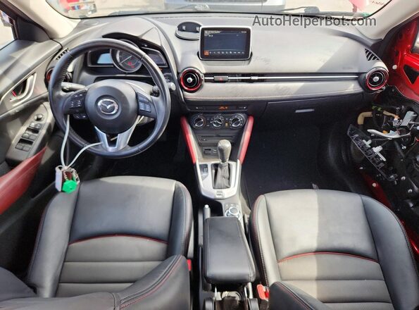 JM1DKBC70G0105440 2016 MAZDA CX-3 Red Вид панелі приладів