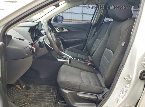 JM1DKDB72H0150233 2017 MAZDA CX-3 Silver Widok wnętrza z przodu