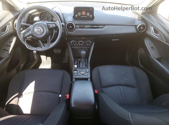 JM1DKDB72K0442505 2019 MAZDA CX-3 Красный Вид панели приборов
