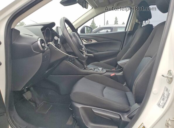 JM1DKDB72K0443668 2019 MAZDA CX-3 White Widok wnętrza z przodu
