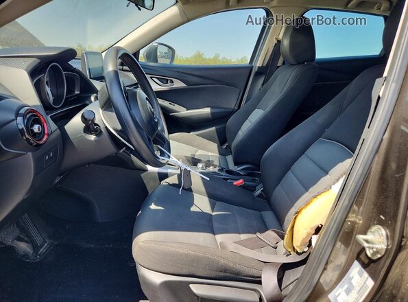 JM1DKDB76H0159615 2017 MAZDA CX-3 Gray Vista interior delantera