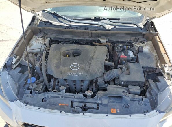 JM1DKDB77L1470506 2020 MAZDA CX-3 White Vista interior trasera