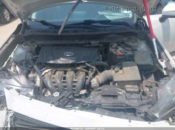 JM1DKDB79K1415747 2019 MAZDA CX-3 White Հետևի տեսք