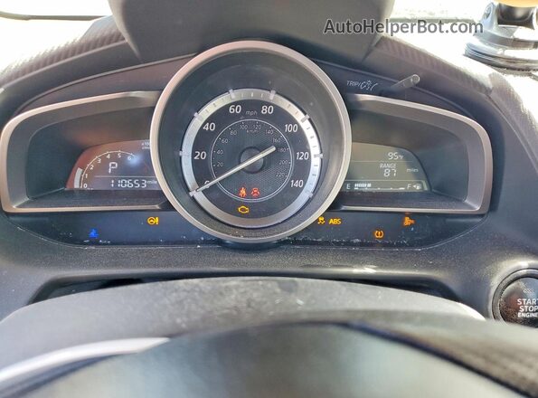 JM1DKDC71H0150562 2017 MAZDA CX-3 Gray Вид щитка приладів