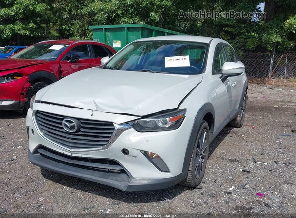 JM1DKDC76J0321702 2018 MAZDA CX-3 White Front view
