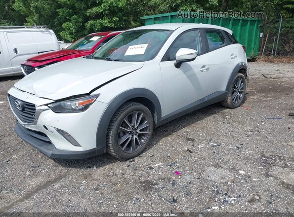 JM1DKDC76J0321702 2018 MAZDA CX-3 White Front left
