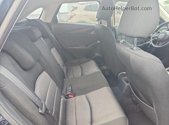 JM1DKFB70H0145995 2017 MAZDA CX-3 Blue Widok wnętrza z tyłu