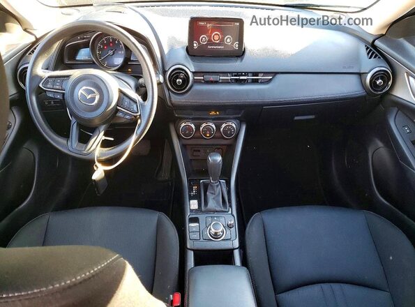 JM1DKFB72M1505966 2021 MAZDA CX-3 Blue Առջևի վահանակի տեսք